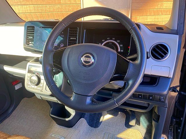 Nissan MOCO 2015-01 182595-4