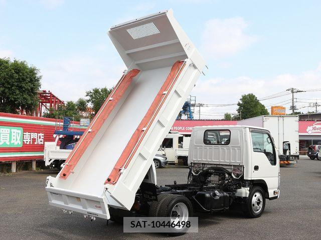 Isuzu ELF TRUCK 2017-10 268317-1