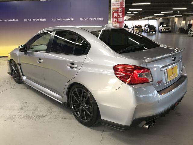 Subaru WRX S4 2017-08 24656-7