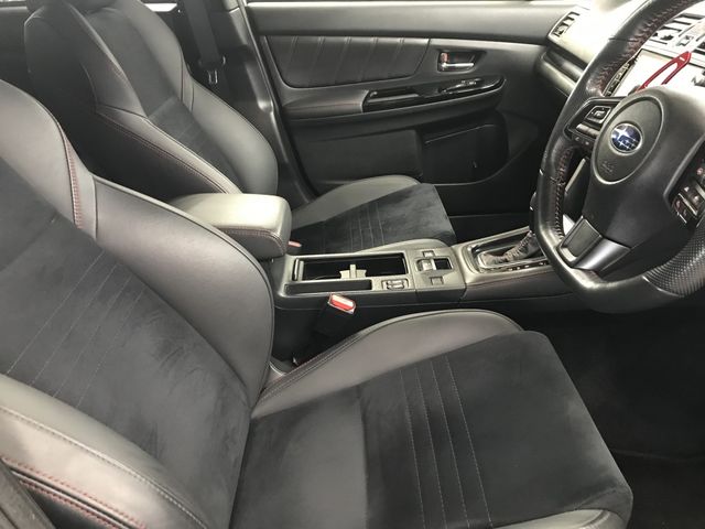 Subaru WRX S4 2017-08 24656-9