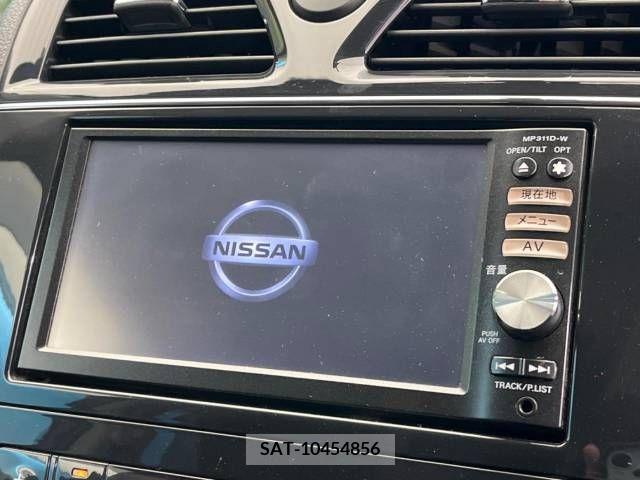 Nissan SERENA 2011-08 324890-2