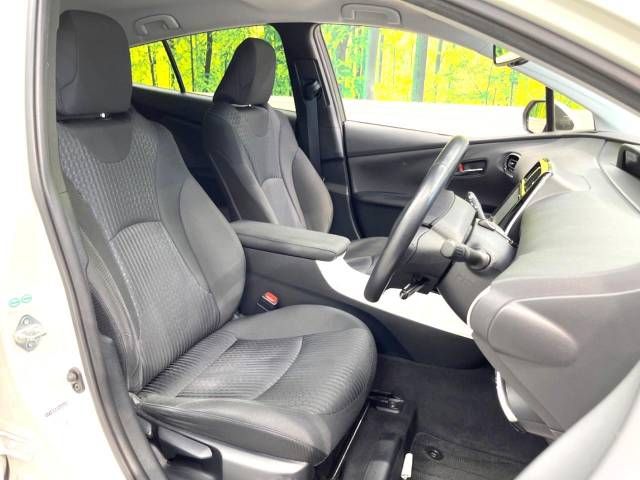 Toyota PRIUS 2016-11 23542-8