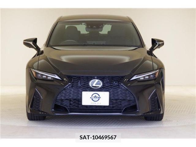 Lexus IS 2023-04 388254-24
