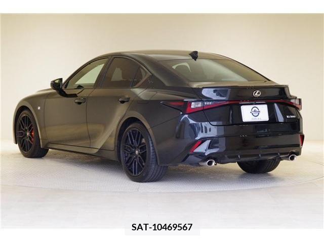Lexus IS 2023-04 388254-20