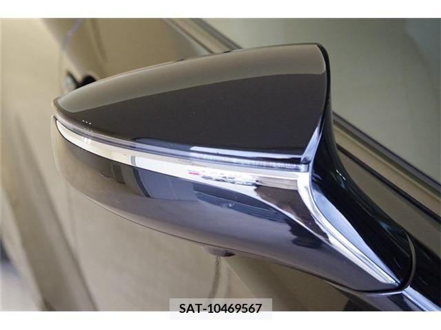 Lexus IS 2023-04 388254-26