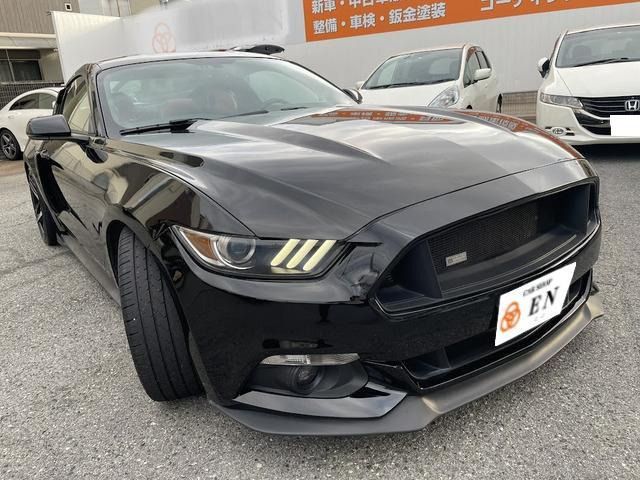 Ford MUSTANG 2017-06 184385-1