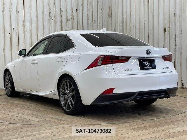 Lexus IS 2013-10 300070-16