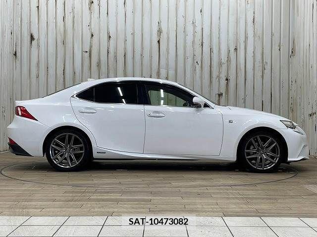 Lexus IS 2013-10 300070-13