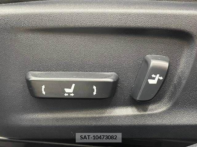 Lexus IS 2013-10 300070-7
