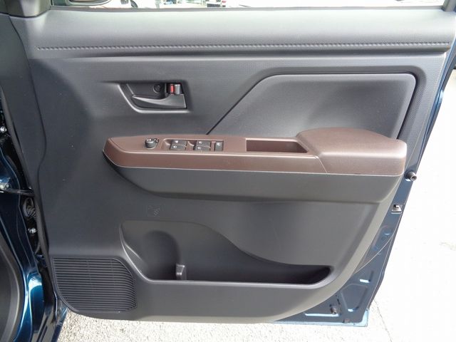 Toyota TANK 2018-06 22405-17