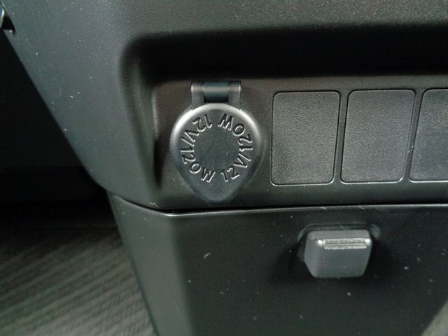Toyota TANK 2018-06 22405-19
