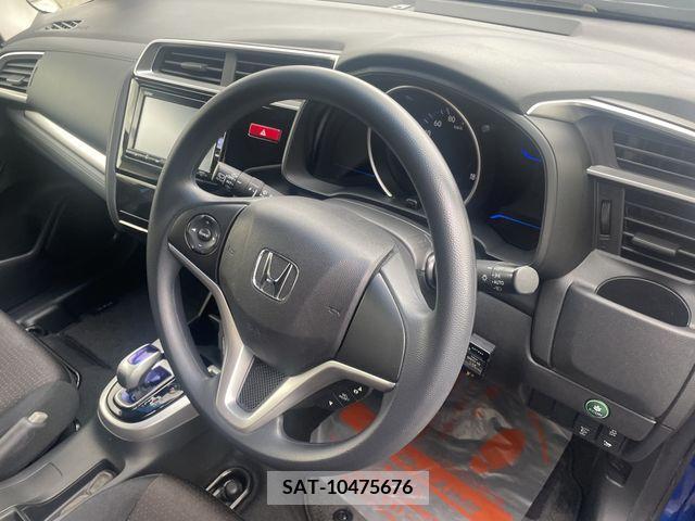 Honda FIT HYBRID 2015-11 382501-8