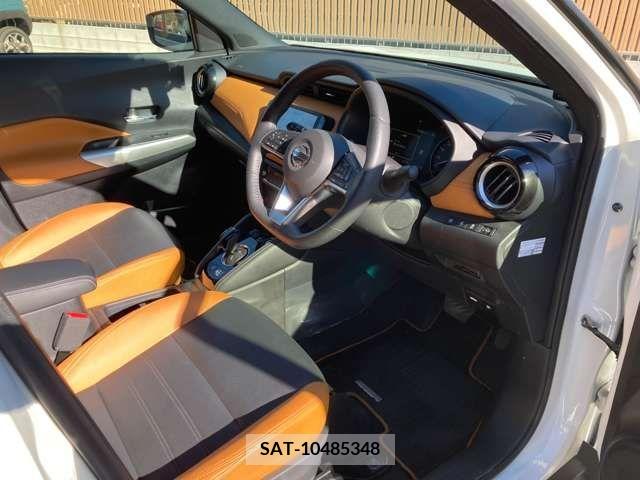 Nissan KICKS 2021-03 216576-3