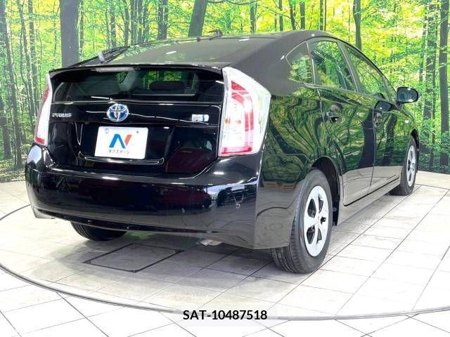 Toyota PRIUS 2012-01 322026-17
