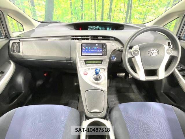 Toyota PRIUS 2012-01 322026-1