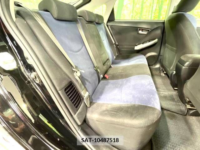 Toyota PRIUS 2012-01 322026-9
