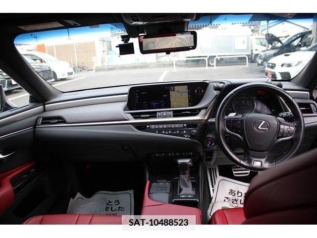 Lexus ES 2019-08 362741-15