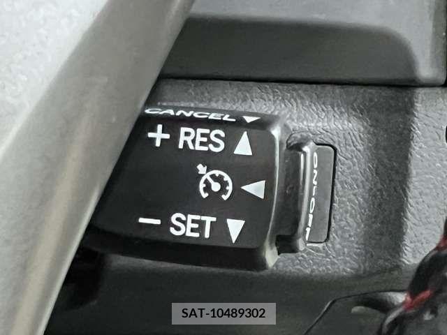 Toyota MARK X 2016-01 374738-17