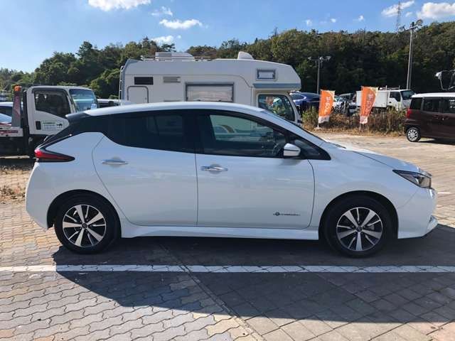 Nissan LEAF 2021-09 185136-7