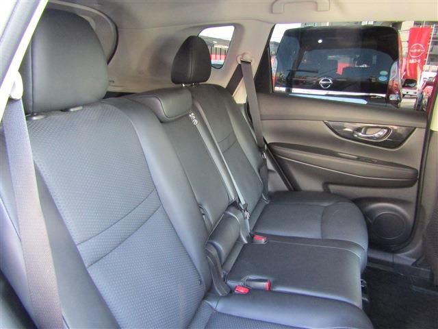 Nissan X-TRAIL 2017-12 3800-7