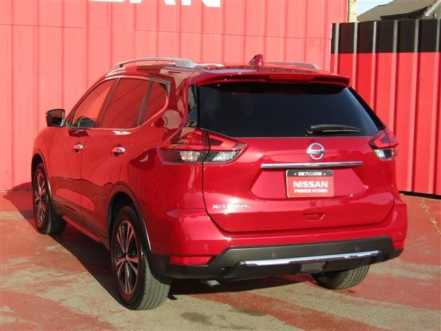 Nissan X-TRAIL 2017-12 3800-1