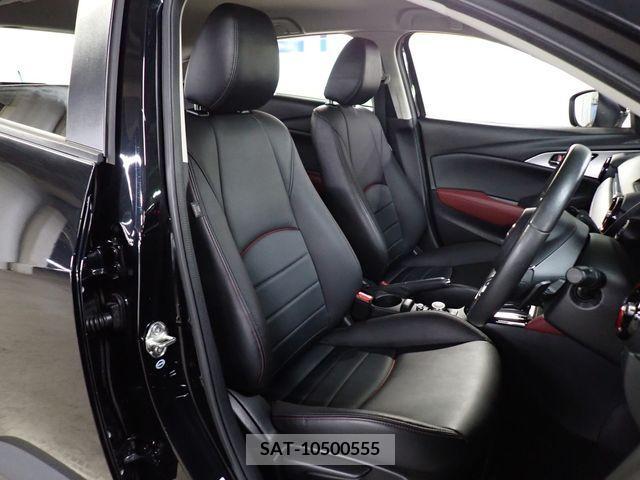 Mazda CX-3 2017-08 358478-11