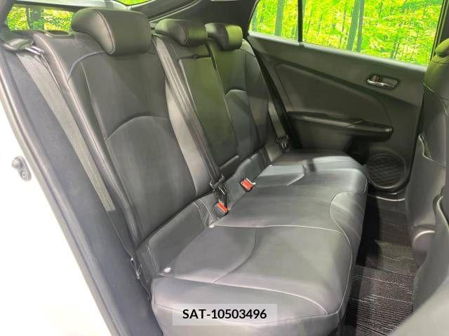 Toyota PRIUS 2019-07 322422-10