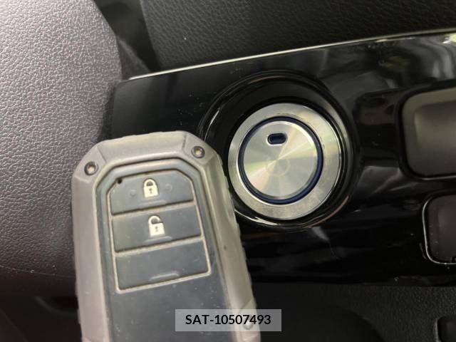 Toyota PRIUS 2021-06 281805-6