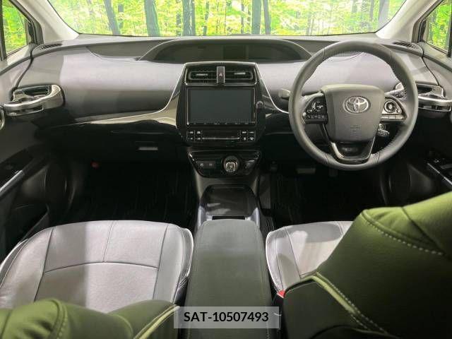 Toyota PRIUS 2021-06 281805-1
