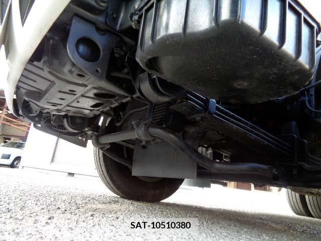 Hino DUTRO 2013-08 204027-19