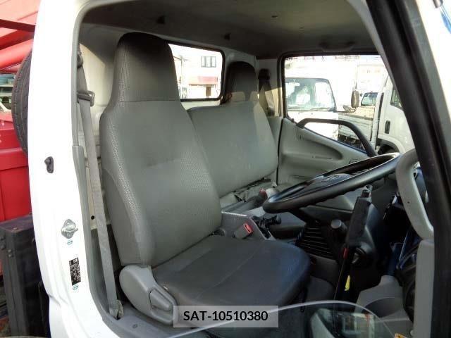 Hino DUTRO 2013-08 204027-4