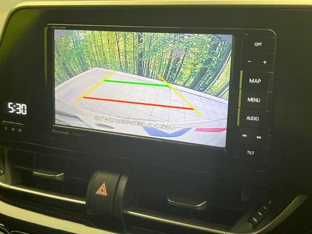 Toyota C-HR 2018-09 14678-3
