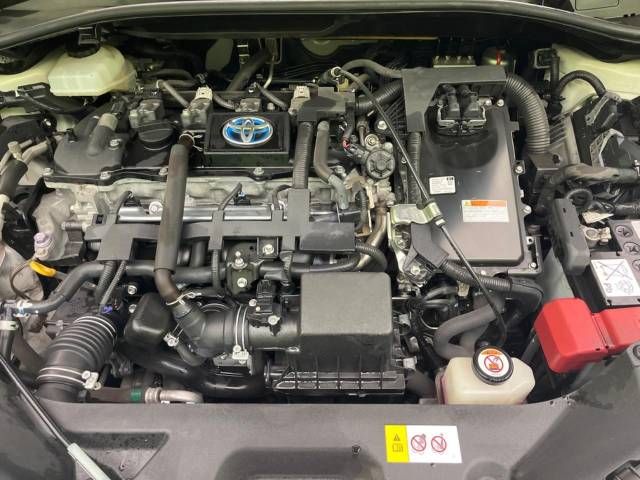 Toyota C-HR 2018-09 14678-18