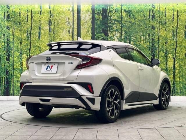 Toyota C-HR 2018-09 14678-17
