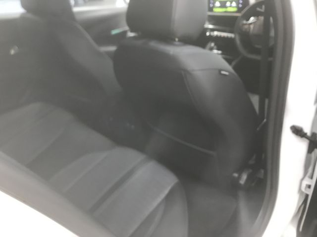 Peugeot 208 2020-10 196504-13