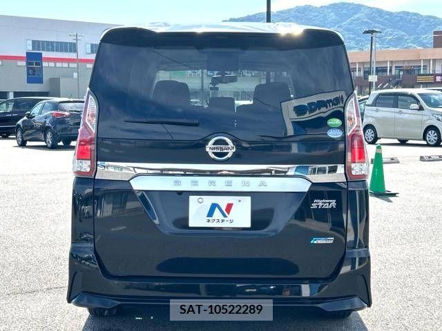 Nissan SERENA 2017-02 386082-18