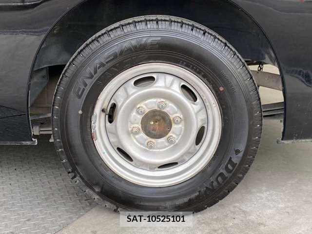 Isuzu COMO 2013-07 216107-14