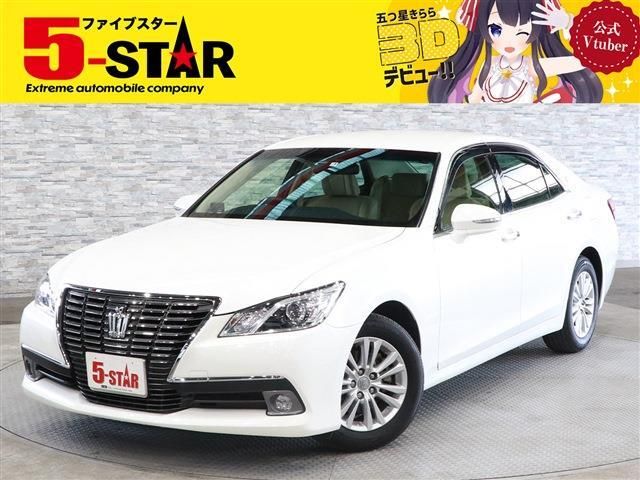 Toyota CROWN SEDAN 2013-04 1004-0