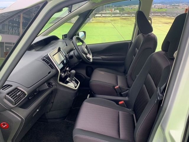 Nissan SERENA 2017-03 5187-3