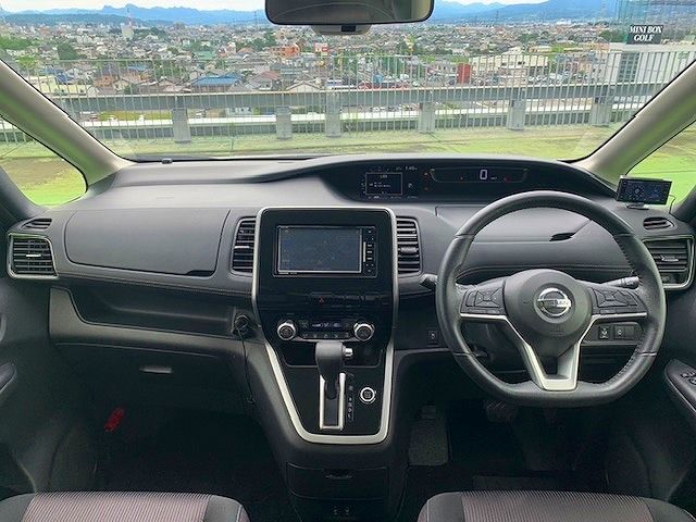 Nissan SERENA 2017-03 5187-1