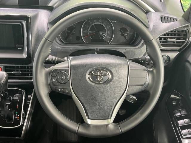 Toyota VOXY 2020-11 20242-12