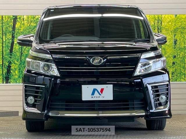 Toyota VOXY 2015-02 330652-15