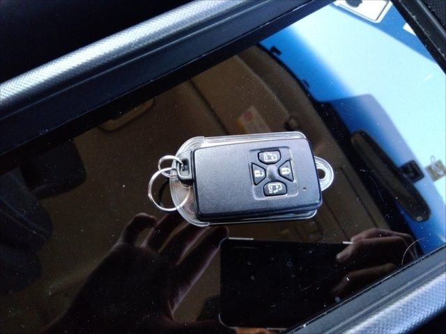 Toyota ESTIMA 2013-11 20326-18