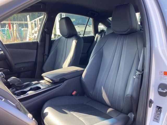 Toyota CROWN SEDAN 2022-01 24853-22