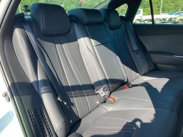 Toyota CROWN SEDAN 2022-01 24853-24