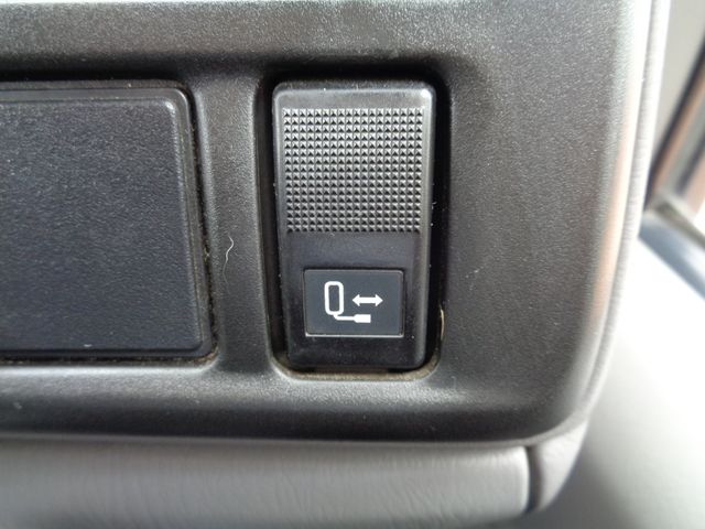 Mazda TITAN 2003-06 7922-13