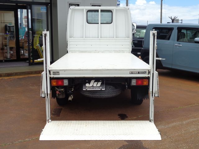Mazda TITAN 2003-06 7922-16