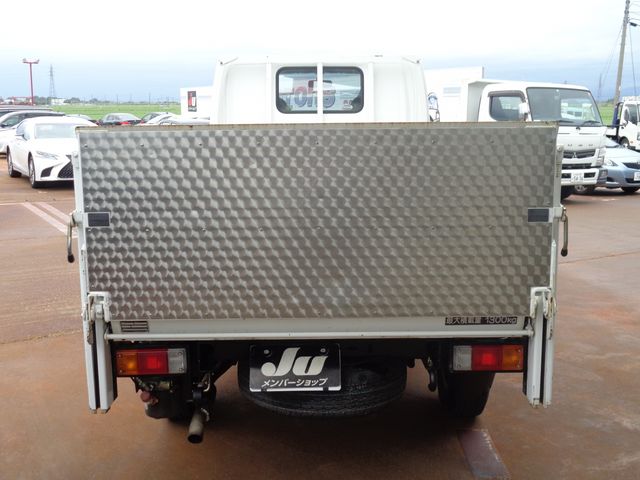 Mazda TITAN 2003-06 7922-6