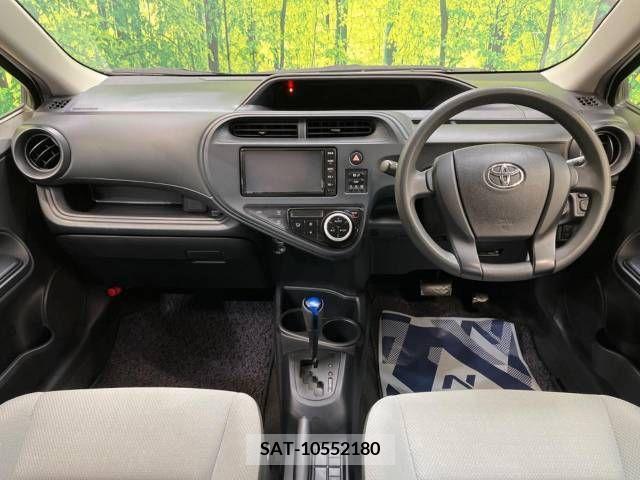 Toyota AQUA 2019-04 260334-1