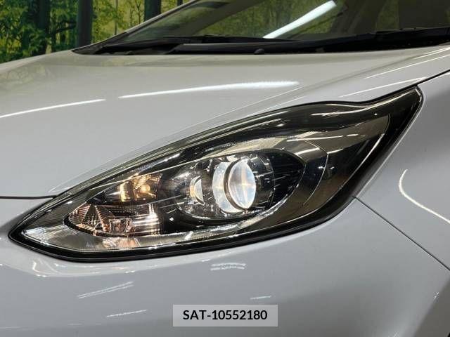Toyota AQUA 2019-04 260334-12